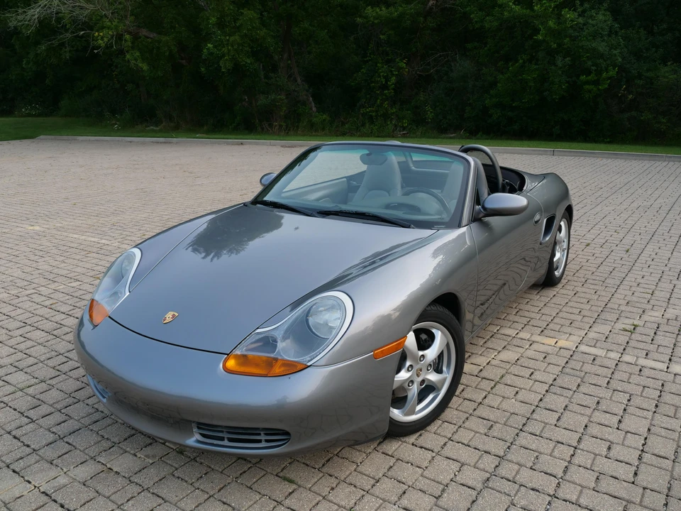 2001 Porsche 986 Boxster - Image 9 of 31