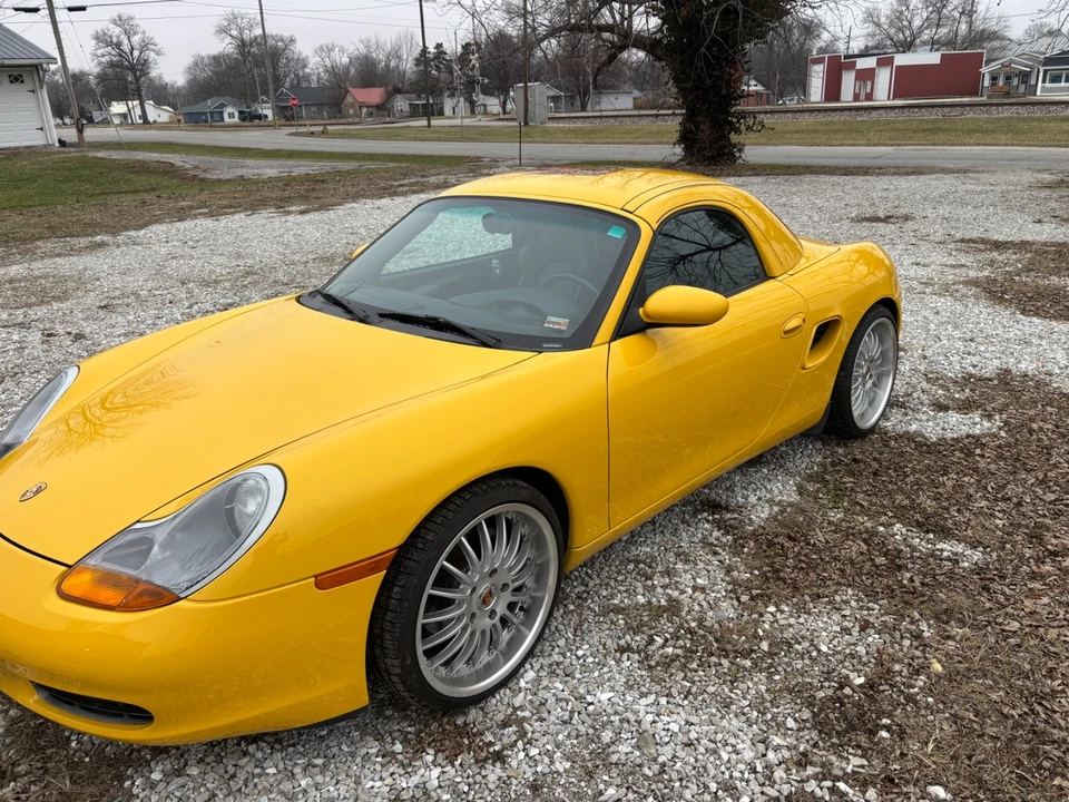 2001 Porsche 986 Boxster - Image 14 of 17