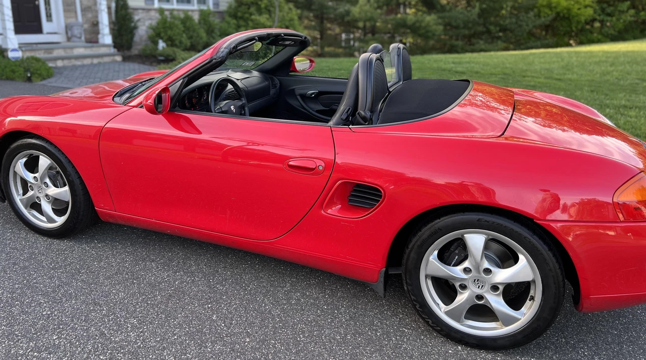 2001 Porsche 986 Boxster - Image 9 of 31