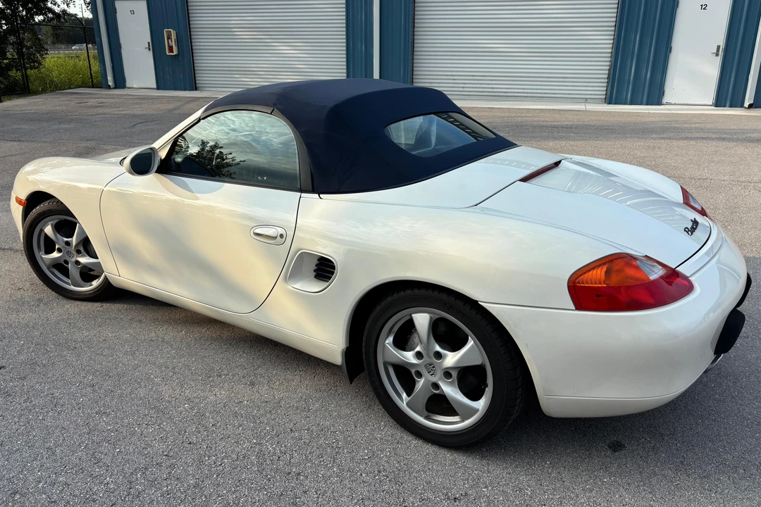 2001 Porsche 986 Boxster - Image 3 of 31