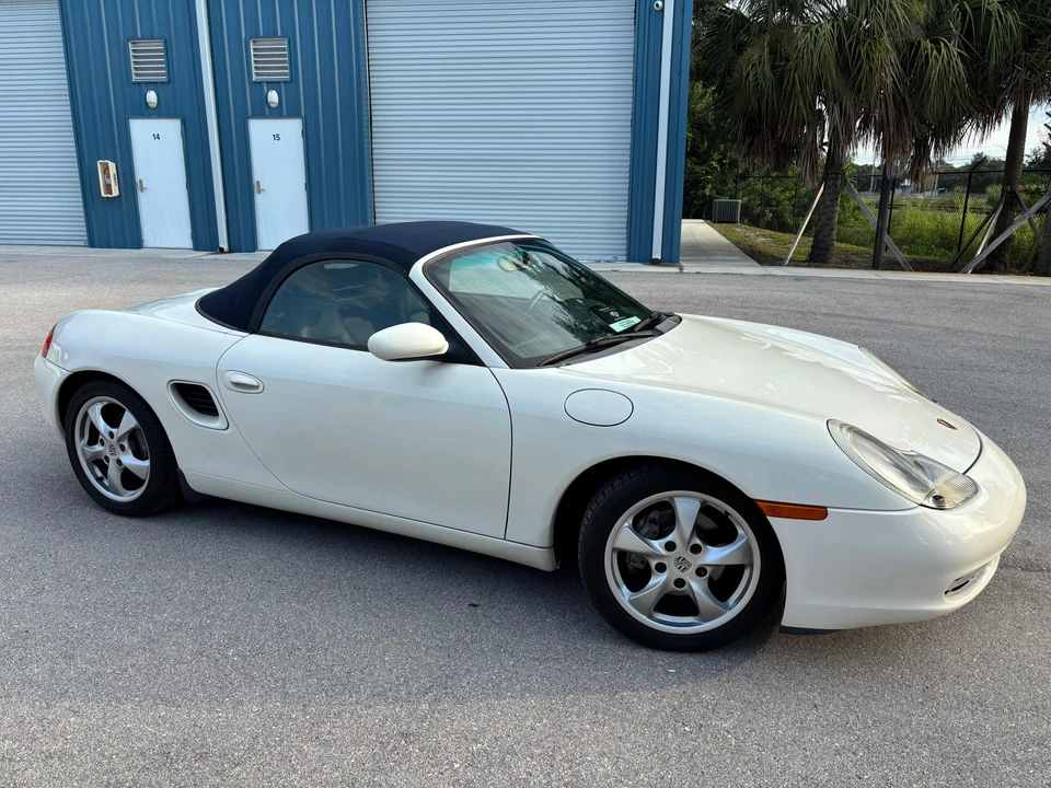 2001 Porsche 986 Boxster - Image 21 of 31