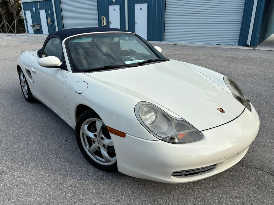 2001 Porsche 986 Boxster - Image 23 of 31