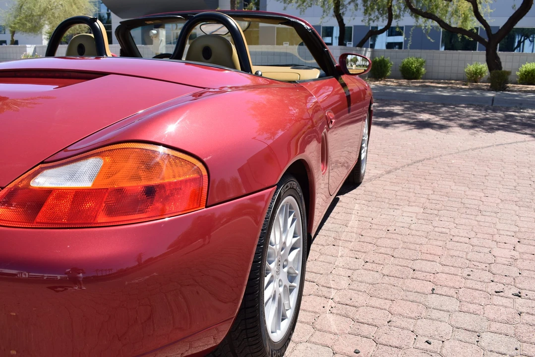 2001 Porsche 986 Boxster - Image 24 of 31