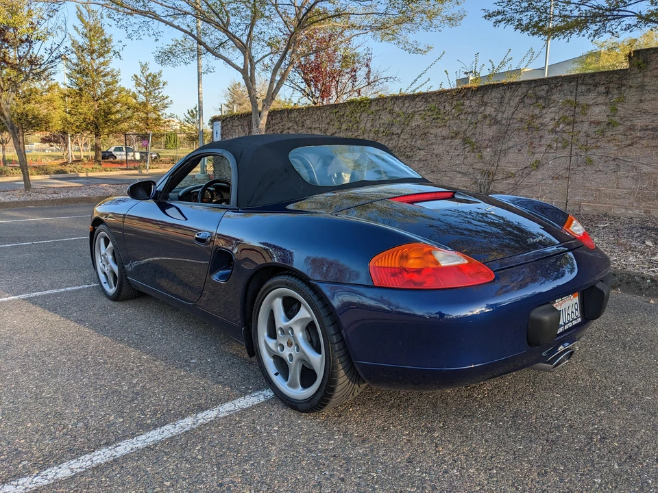2001 Porsche 986 Boxster - Image 10 of 31