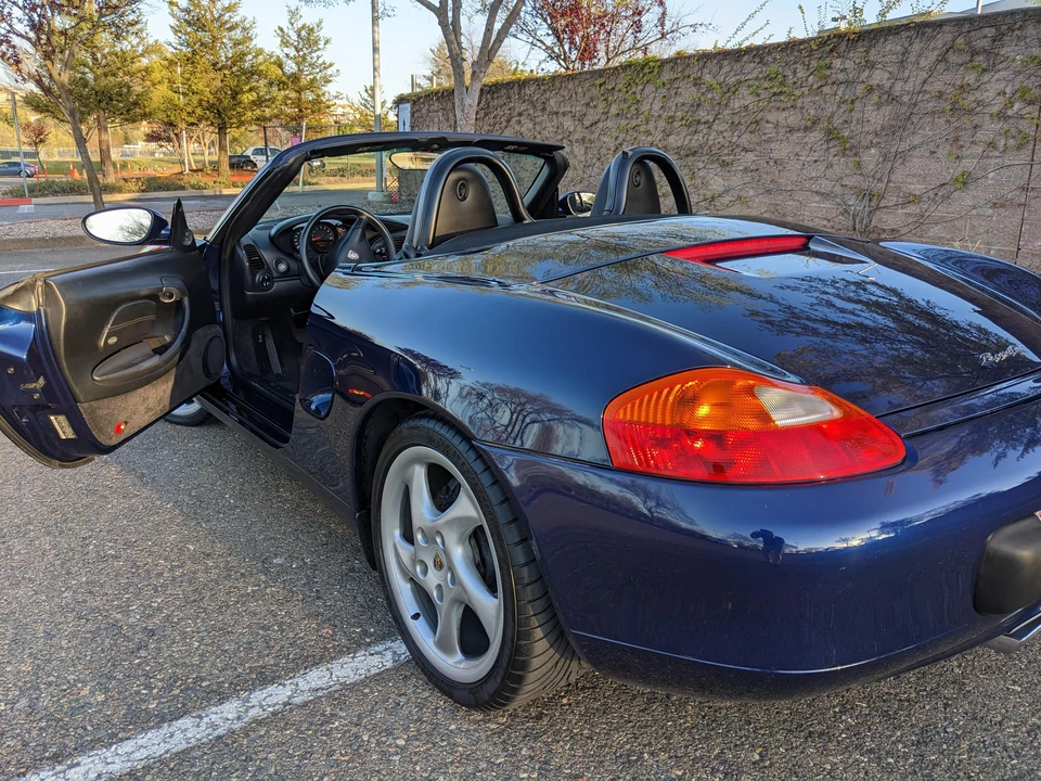 2001 Porsche 986 Boxster - Image 29 of 31