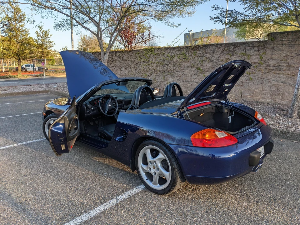 2001 Porsche 986 Boxster - Image 28 of 31