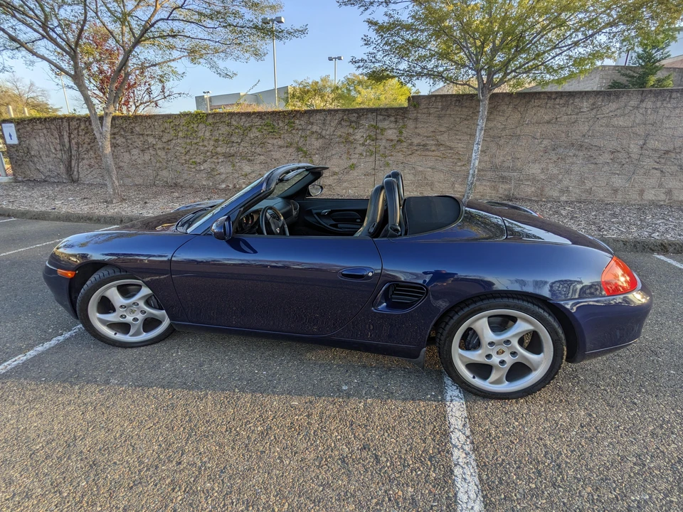 2001 Porsche 986 Boxster - Image 26 of 31