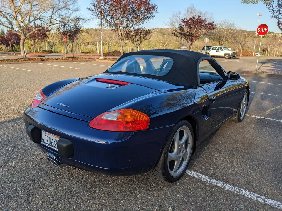 2001 Porsche 986 Boxster - Image 15 of 31