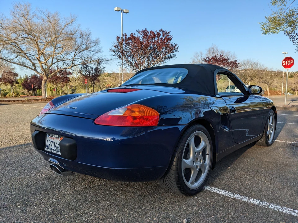 2001 Porsche 986 Boxster - Image 16 of 31