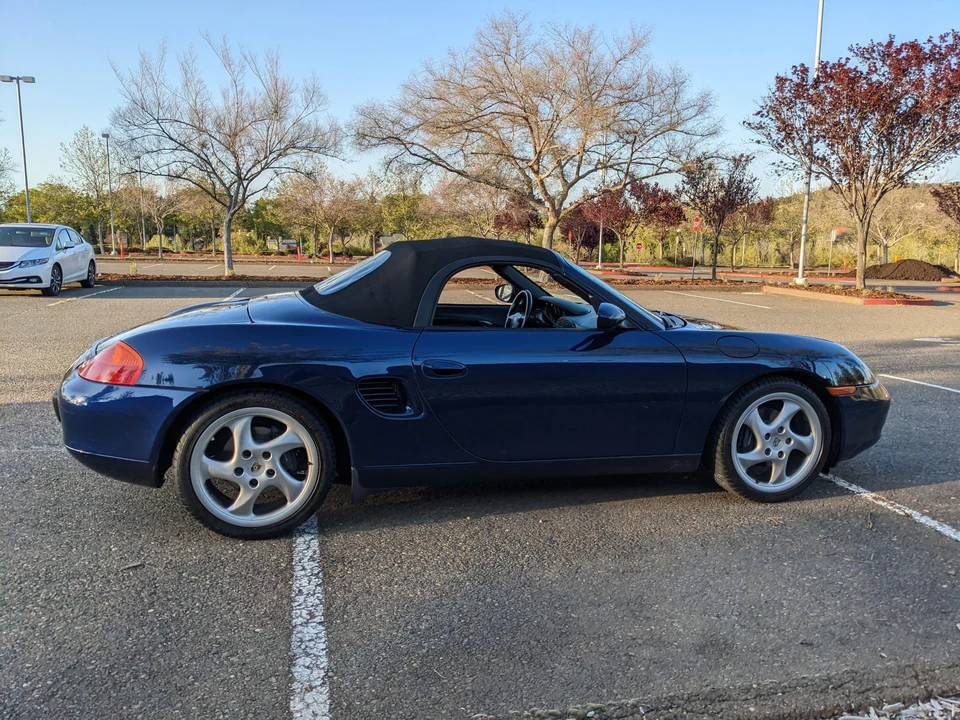 2001 Porsche 986 Boxster - Image 18 of 31