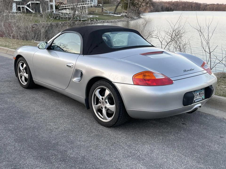 2001 Porsche 986 Boxster - Image 16 of 31