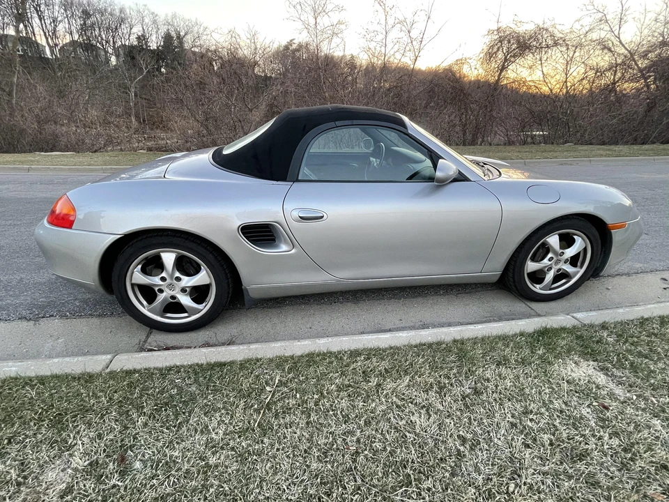 2001 Porsche 986 Boxster - Image 19 of 31