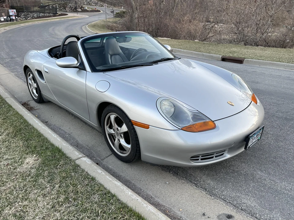 2001 Porsche 986 Boxster - Image 10 of 31