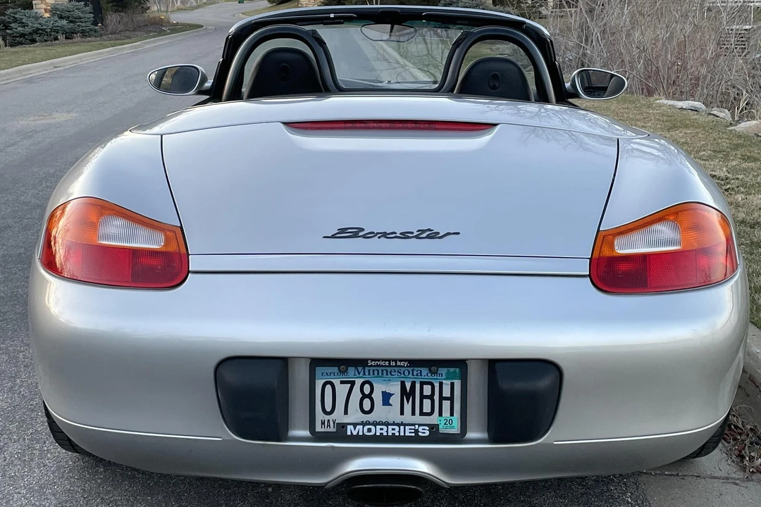 2001 Porsche 986 Boxster - Image 5 of 31