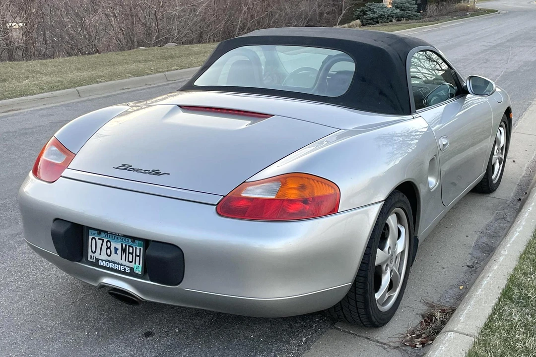 2001 Porsche 986 Boxster - Image 4 of 31