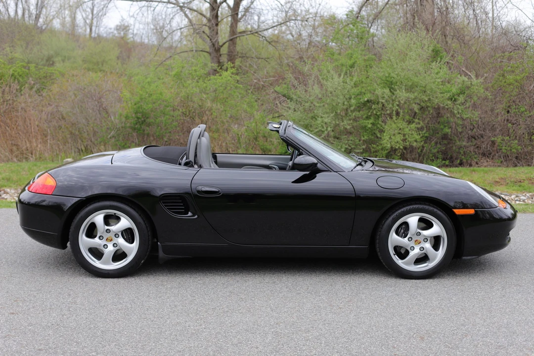 2001 Porsche 986 Boxster - Image 14 of 31