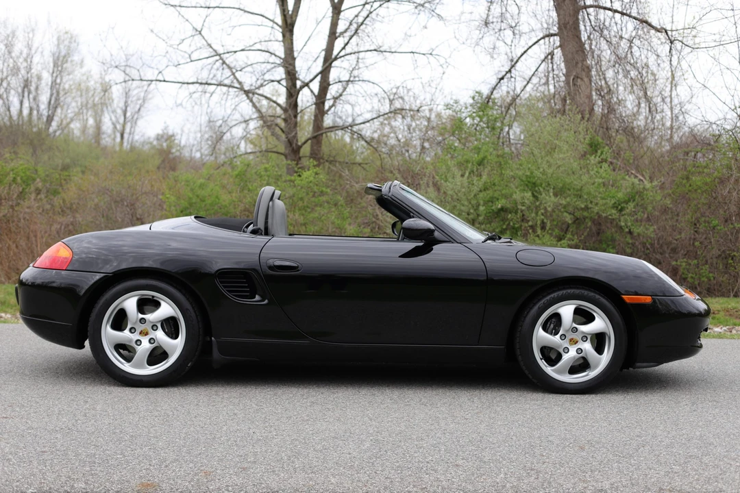 2001 Porsche 986 Boxster - Image 15 of 31