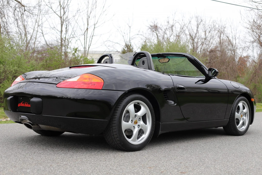 2001 Porsche 986 Boxster - Image 17 of 31