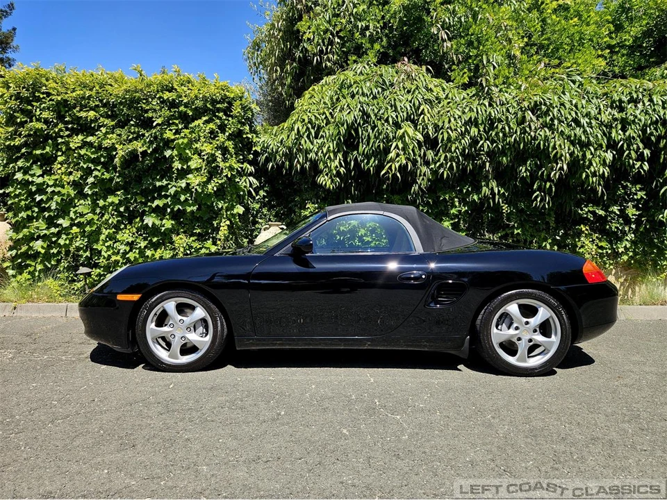 2001 Porsche 986 Boxster - Image 4 of 31