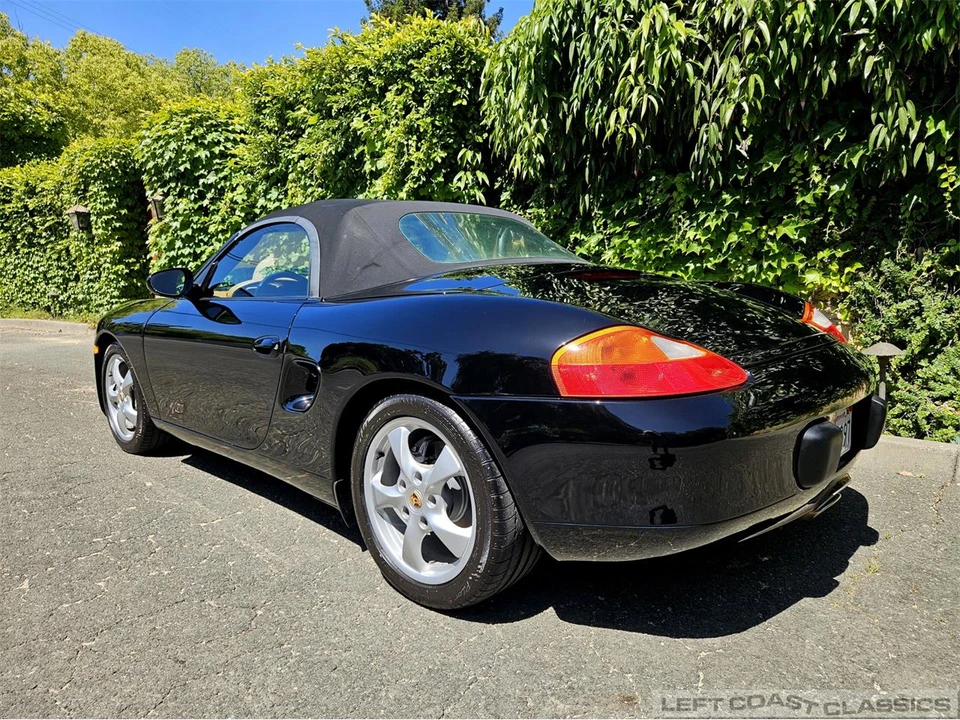 2001 Porsche 986 Boxster - Image 7 of 31