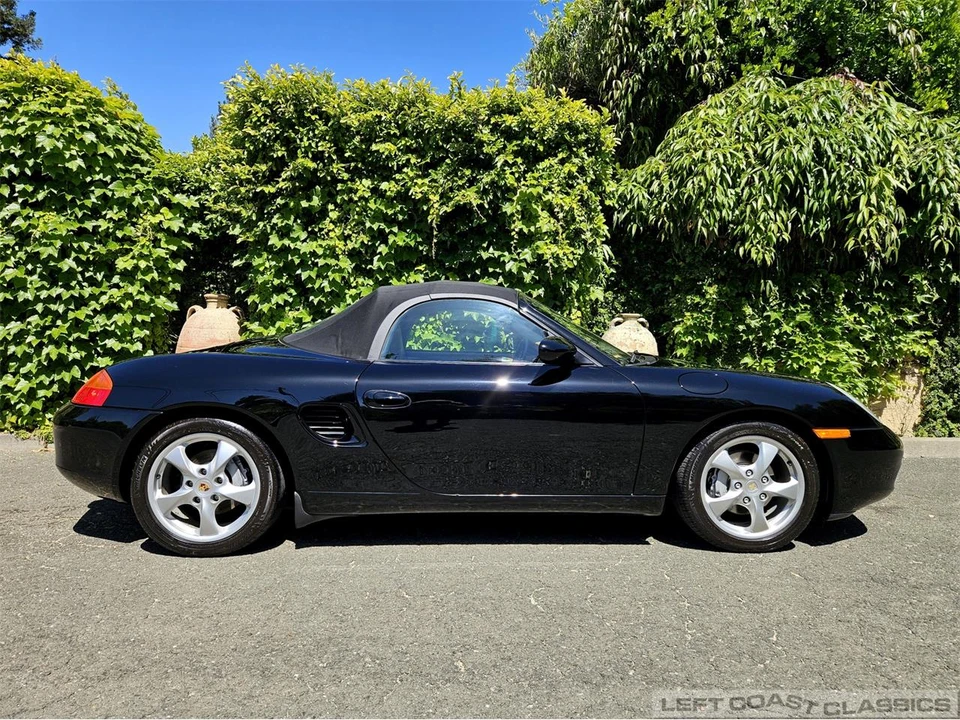 2001 Porsche 986 Boxster - Image 13 of 31