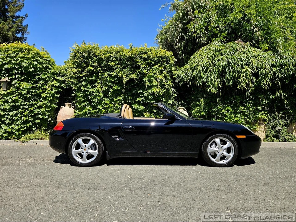 2001 Porsche 986 Boxster - Image 14 of 31