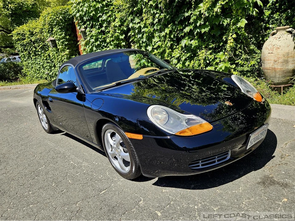 2001 Porsche 986 Boxster - Image 15 of 31