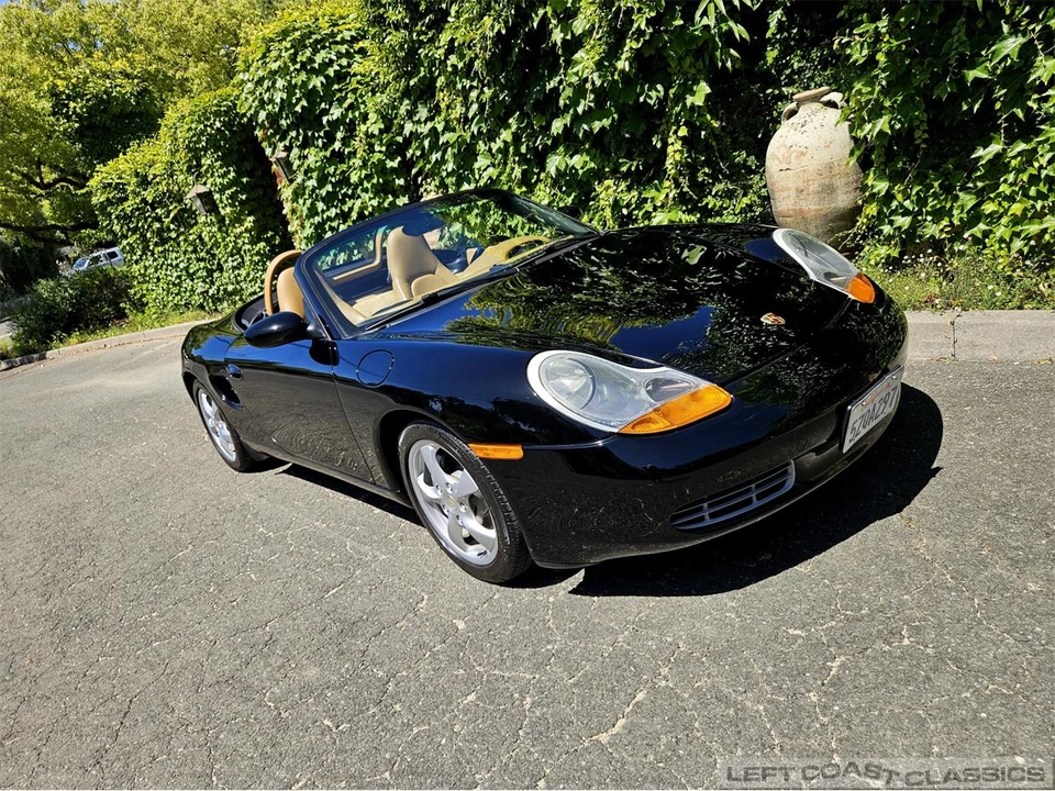 2001 Porsche 986 Boxster - Image 16 of 31