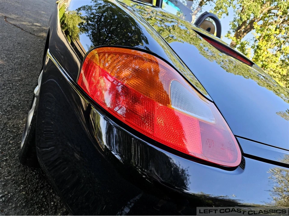 2001 Porsche 986 Boxster - Image 28 of 31