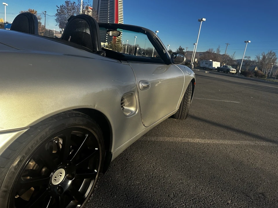 2001 Porsche 986 Boxster - Image 12 of 21