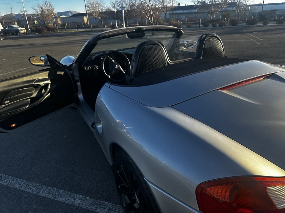 2001 Porsche 986 Boxster - Image 17 of 21