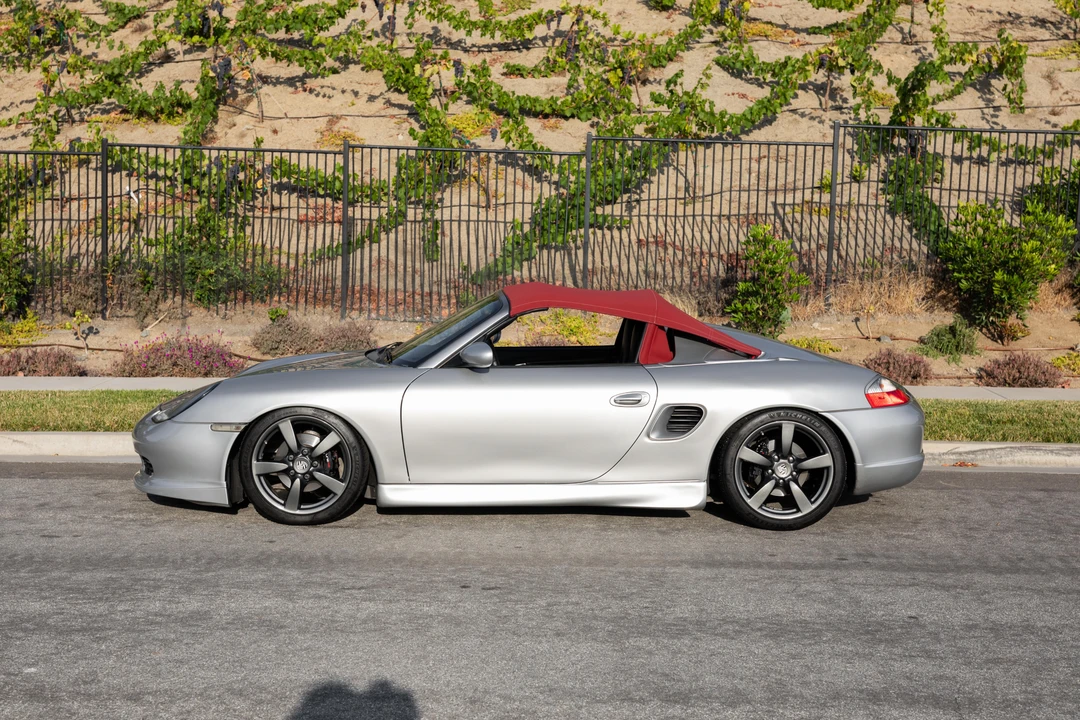 2001 Porsche 986 Boxster - Image 10 of 31