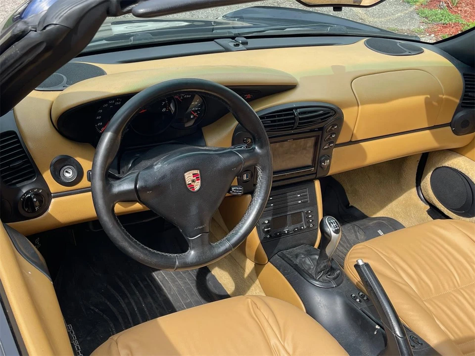 2001 Porsche 986 Boxster - Image 13 of 31