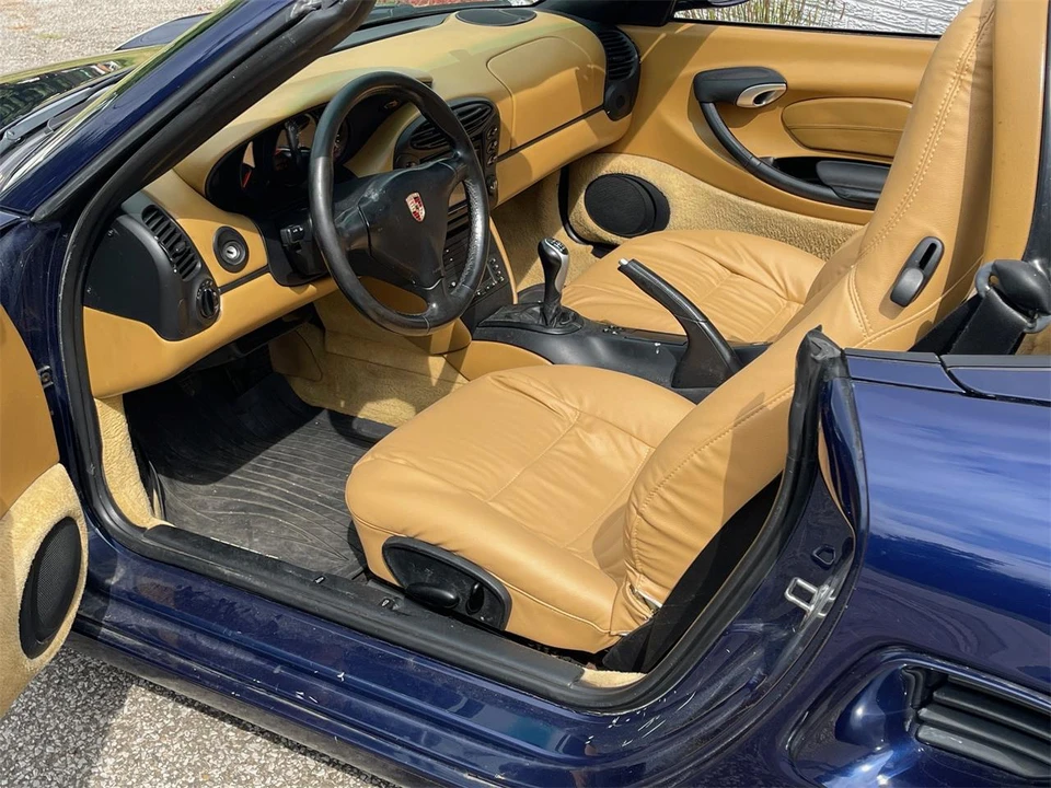 2001 Porsche 986 Boxster - Image 14 of 31