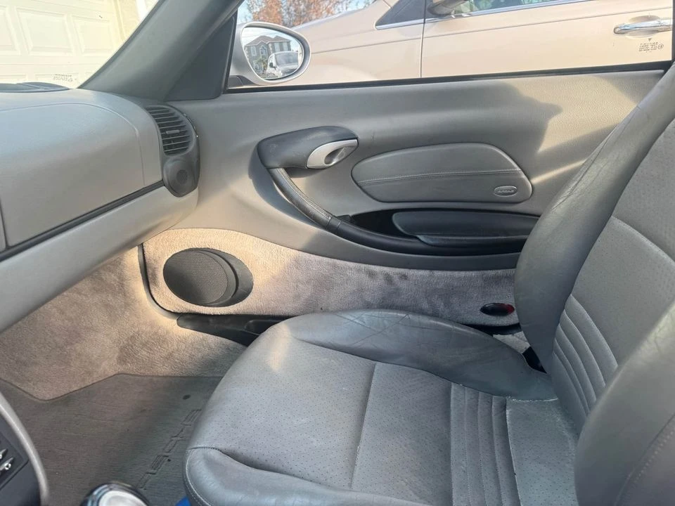 2001 Porsche 986 Boxster - Image 14 of 15