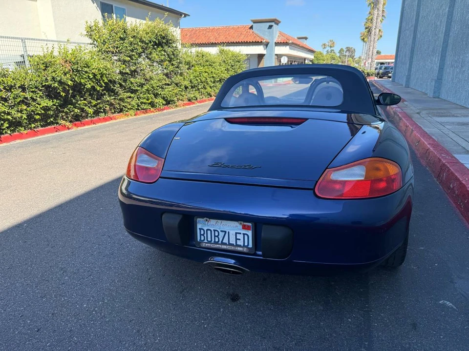 2001 Porsche 986 Boxster - Image 2 of 17