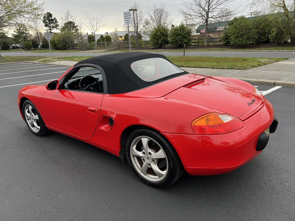 2001 Porsche 986 Boxster - Image 15 of 31