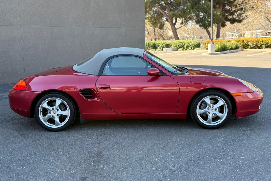2001 Porsche 986 Boxster - Image 3 of 31