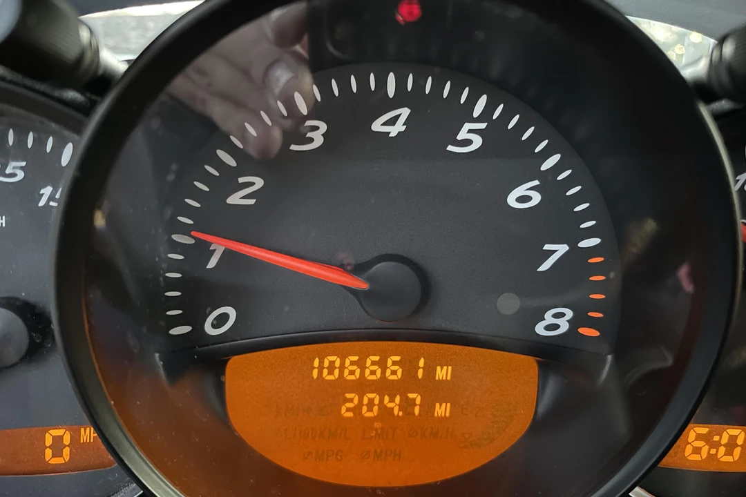2001 Porsche 986 Boxster - Image 28 of 31
