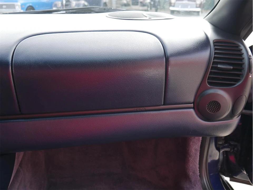 2001 Porsche 986 Boxster - Image 27 of 31