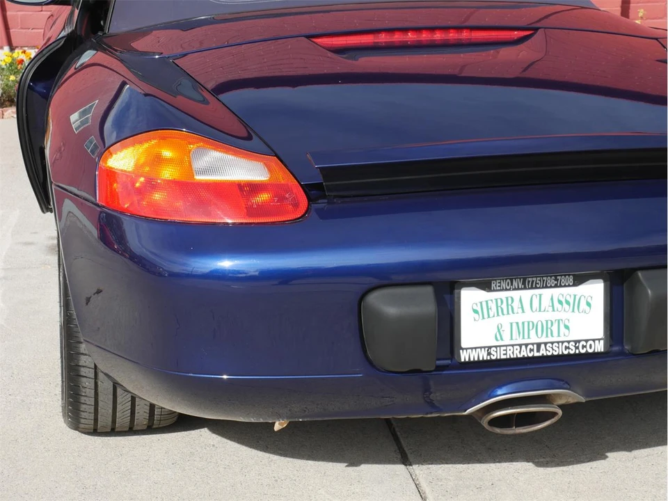 2001 Porsche 986 Boxster - Image 8 of 31
