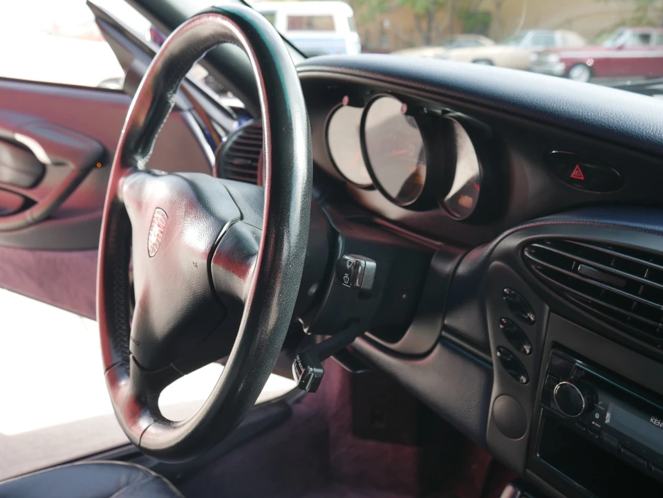 2001 Porsche 986 Boxster - Image 19 of 31