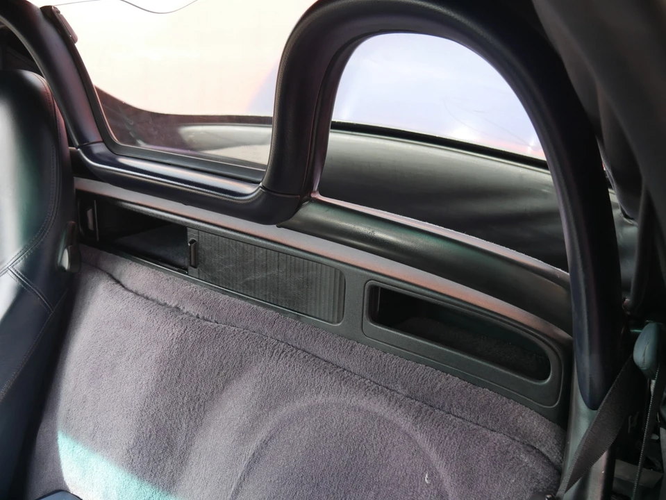 2001 Porsche 986 Boxster - Image 24 of 31