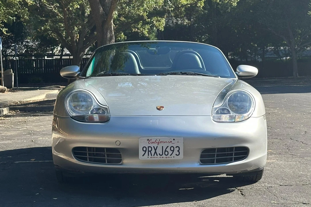2001 Porsche 986 Boxster - Image 2 of 31