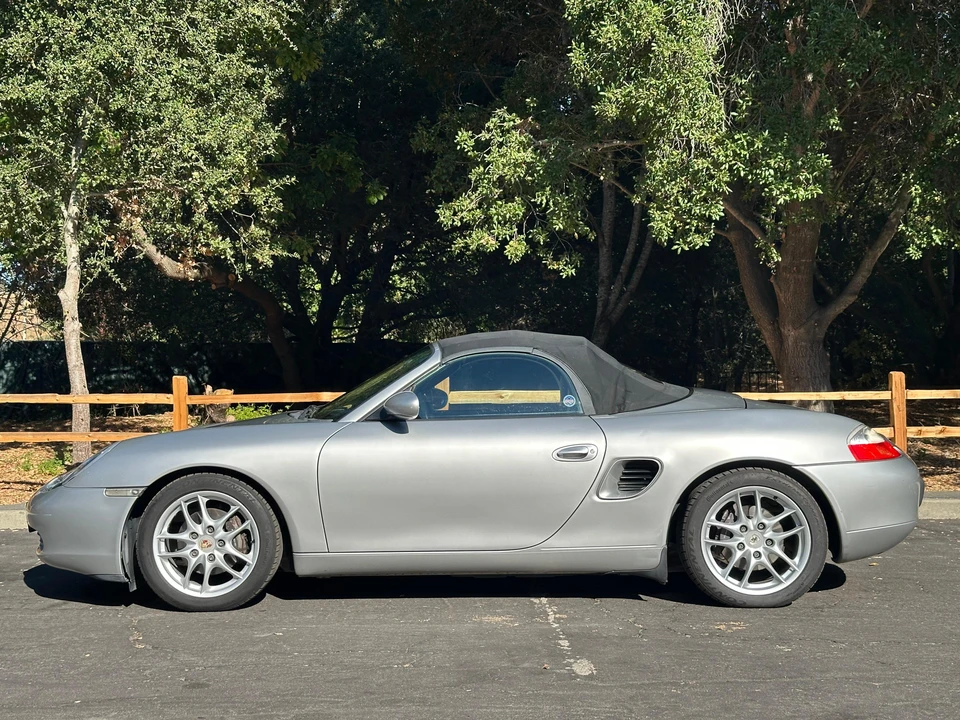 2001 Porsche 986 Boxster - Image 19 of 31