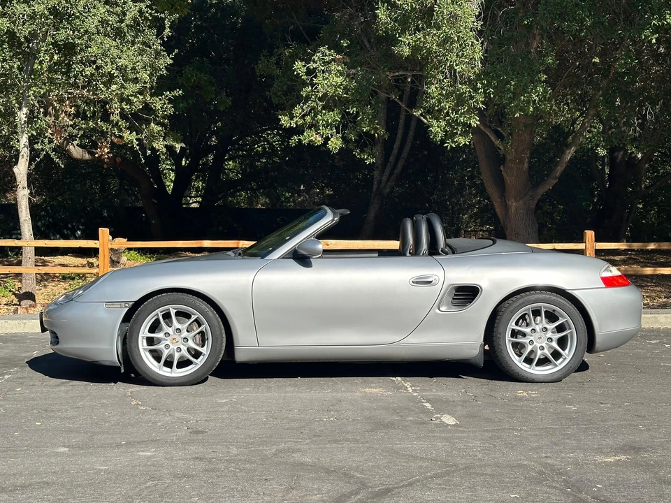 2001 Porsche 986 Boxster - Image 8 of 31