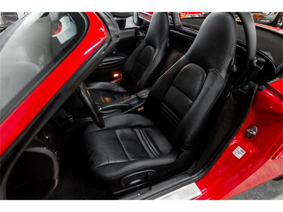 2001 Porsche 986 Boxster - Image 29 of 31