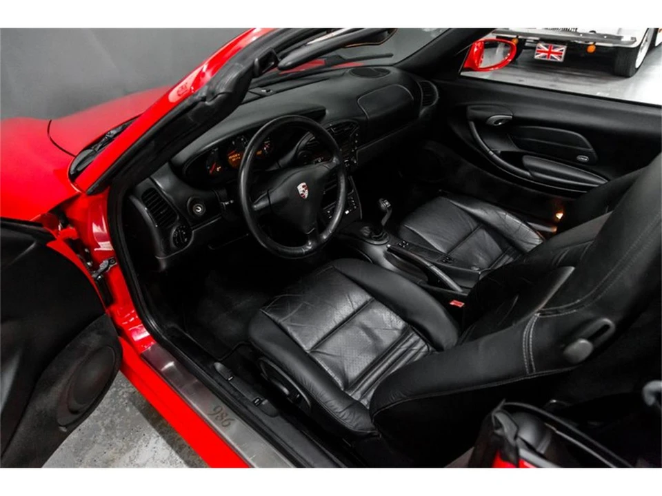 2001 Porsche 986 Boxster - Image 27 of 31