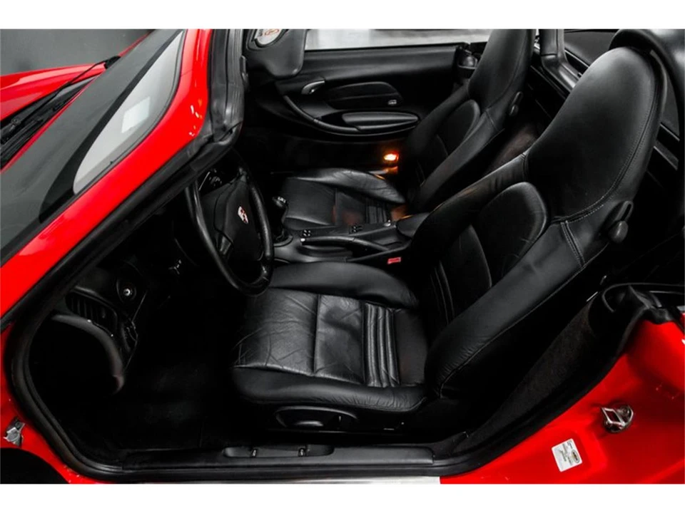 2001 Porsche 986 Boxster - Image 28 of 31