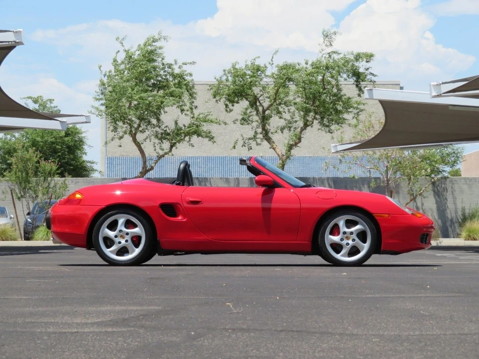 2001 Porsche 986 Boxster - Image 2 of 31